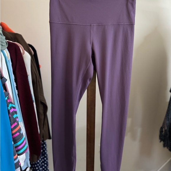 Like new Lululemon Wunder Train High-Rise Ribbed Tight 25"
Grape Thistle 8 - Picture 7 of 8
